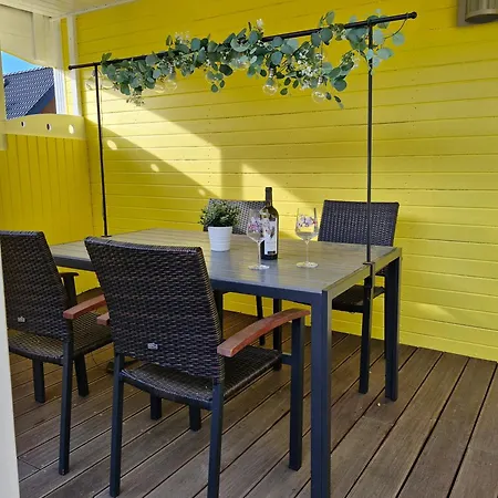 Schwedenhaus Hyggeline Direkt An Der Ems Feriehus